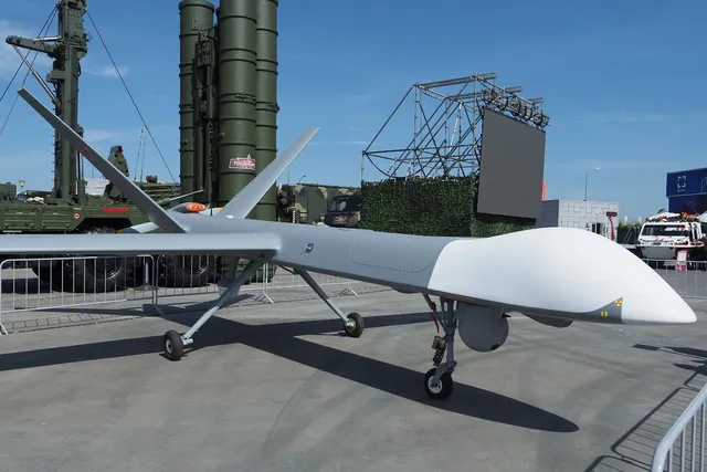 Orion, Medium-altitude long-endurance reconnaissance-strike UAV, Aircraft & UAVs - view 1