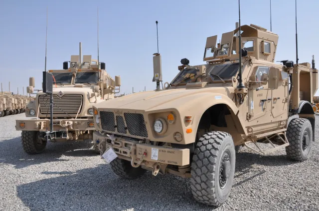 Oshkosh M-ATV, 4x4 mine-resistant ambush protected vehicle, Armored Vehicles - view 2