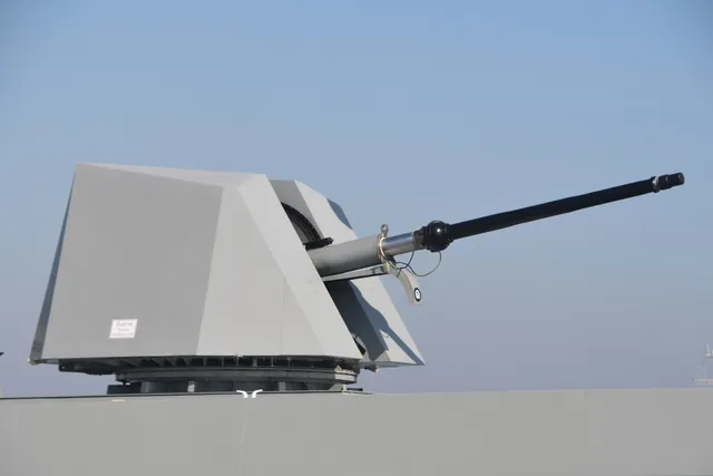 OTO 76/62 Super Rapid naval gun, 76 mm rapid-fire naval gun mount, Naval Systems - view 1