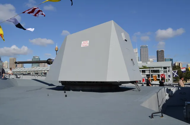 OTO 76/62 Super Rapid naval gun, 76 mm rapid-fire naval gun mount, Naval Systems - view 2