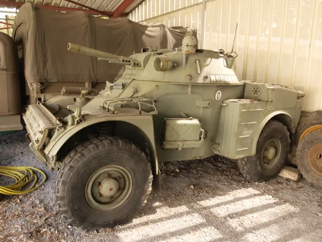 Panhard AML 60 Serval, Wheeled reconnaissance armored car, Armored Vehicles - view 3