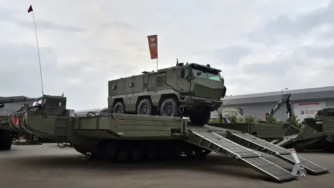 PMM-2 / PMM-2M, Amphibious ferry-bridge vehicle, Support Equipment