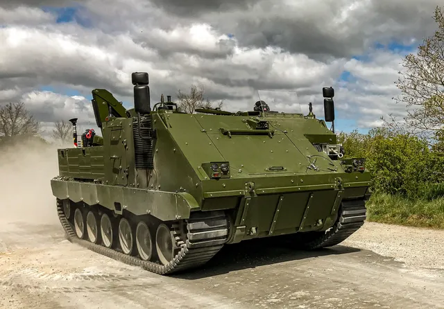 PMMC G5, tracked modular armored support vehicle, Support Equipment - view 1