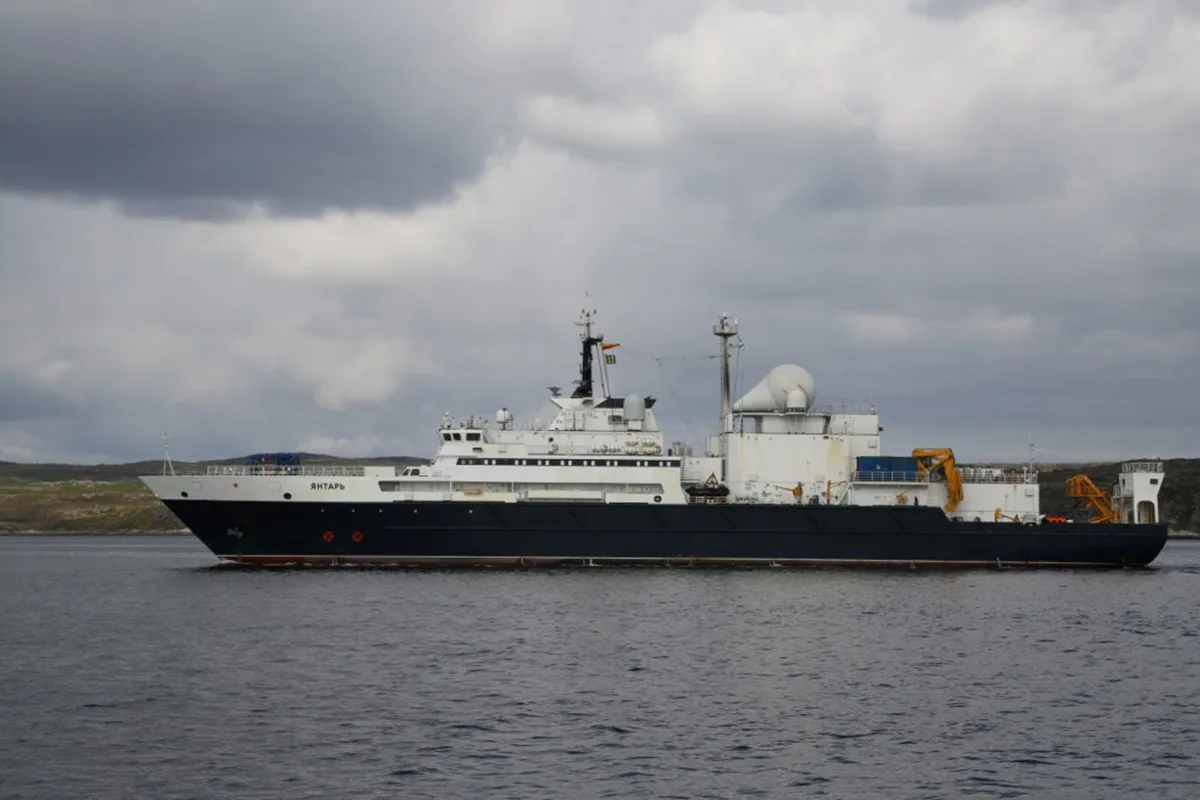 Project 22010 (Yantar/Kruys) special-purpose oceanographic intelligence ship, Oceanographic intelligence ship, Naval Systems