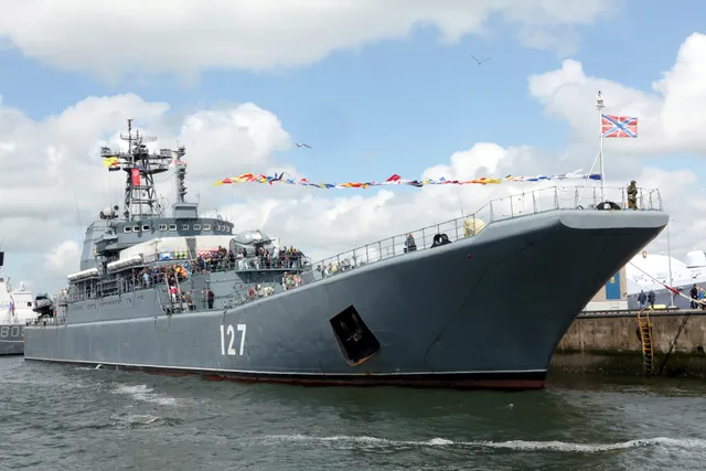 Project 775 Ropucha-class landing ship, Landing ship tank, Naval Systems - view 1