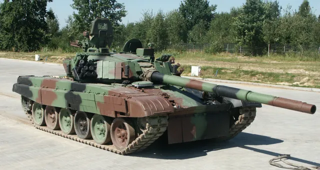 PT-91 Twardy, Main battle tank, Tanks - view 1