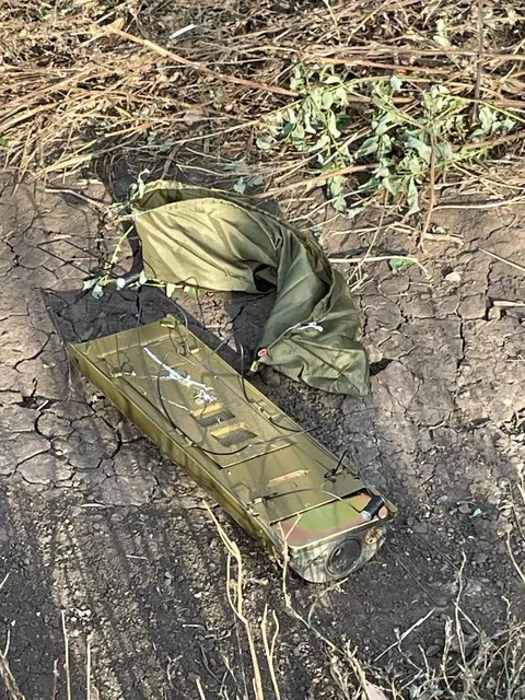 PTM-4M, Scatterable magnetic-influence anti-vehicle mine, Infantry Weapons