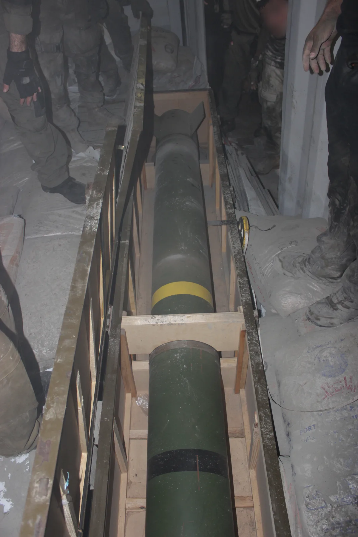 R160/M-302 long-range rocket, 302 mm unguided long-range artillery rocket, Artillery