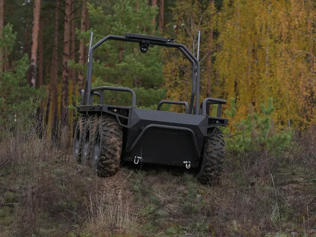 Ratel H, Heavy uncrewed ground logistics and tow vehicle, Support Equipment - view 3