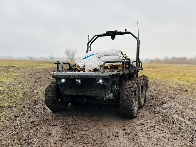Ratel X, Six-wheeled uncrewed logistics platform, Support Equipment - view 4