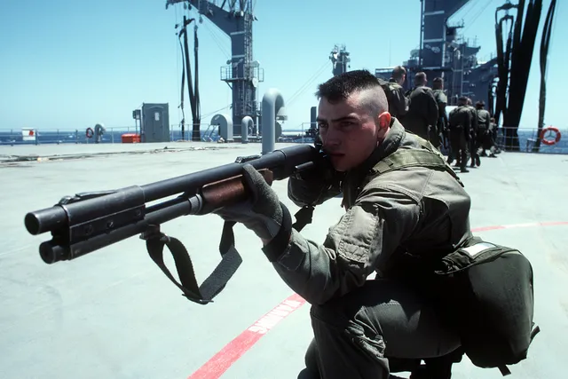 Remington M870, 12-gauge pump-action shotgun, Infantry Weapons - view 4
