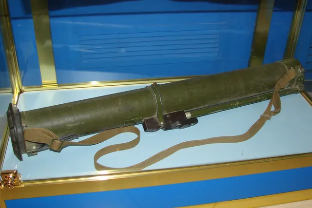 RPG-26, Disposable anti-tank rocket launcher, Infantry Weapons - view 1