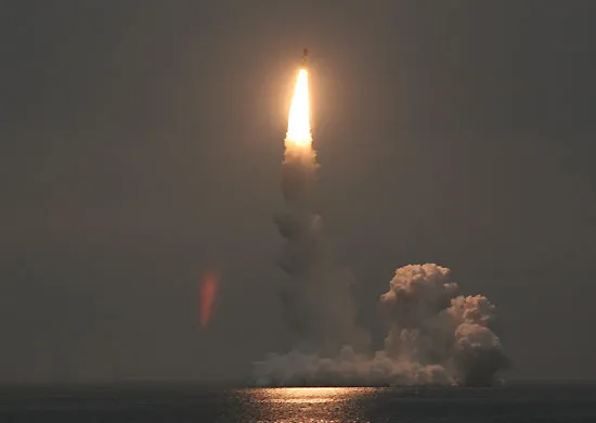 RSM-56 Bulava, Submarine-launched ballistic missile (SLBM), Munitions - view 1