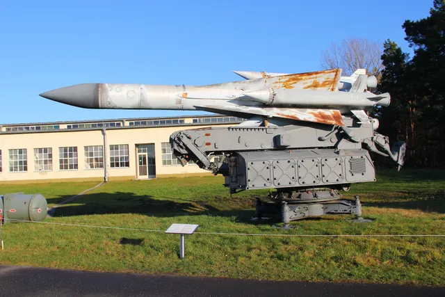 5V28 surface-to-air missile, Long-range surface-to-air missile interceptor, Munitions - view 1
