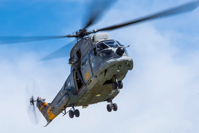 SA 330 Puma, Twin-engine medium-lift utility helicopter, Aircraft & UAVs - view 3