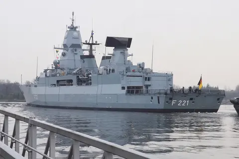 Sachsen class / F124 frigate, Air-defense frigate class, Naval Systems