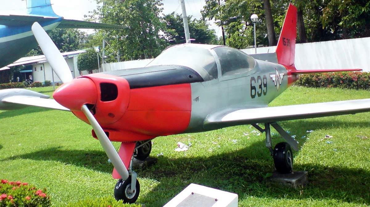 SF-260, Trainer and light attack aircraft, Aircraft & UAVs
