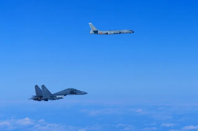 Shenyang J-16, Twin-engine, two-seat multirole strike fighter, Aircraft & UAVs - view 2