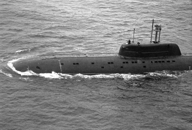 Sierra II, Nuclear-powered attack submarine, Naval Systems - view 1