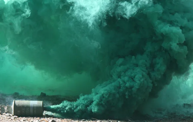 Smoke hand grenade, Hand-thrown smoke grenade, Infantry Weapons - view 3