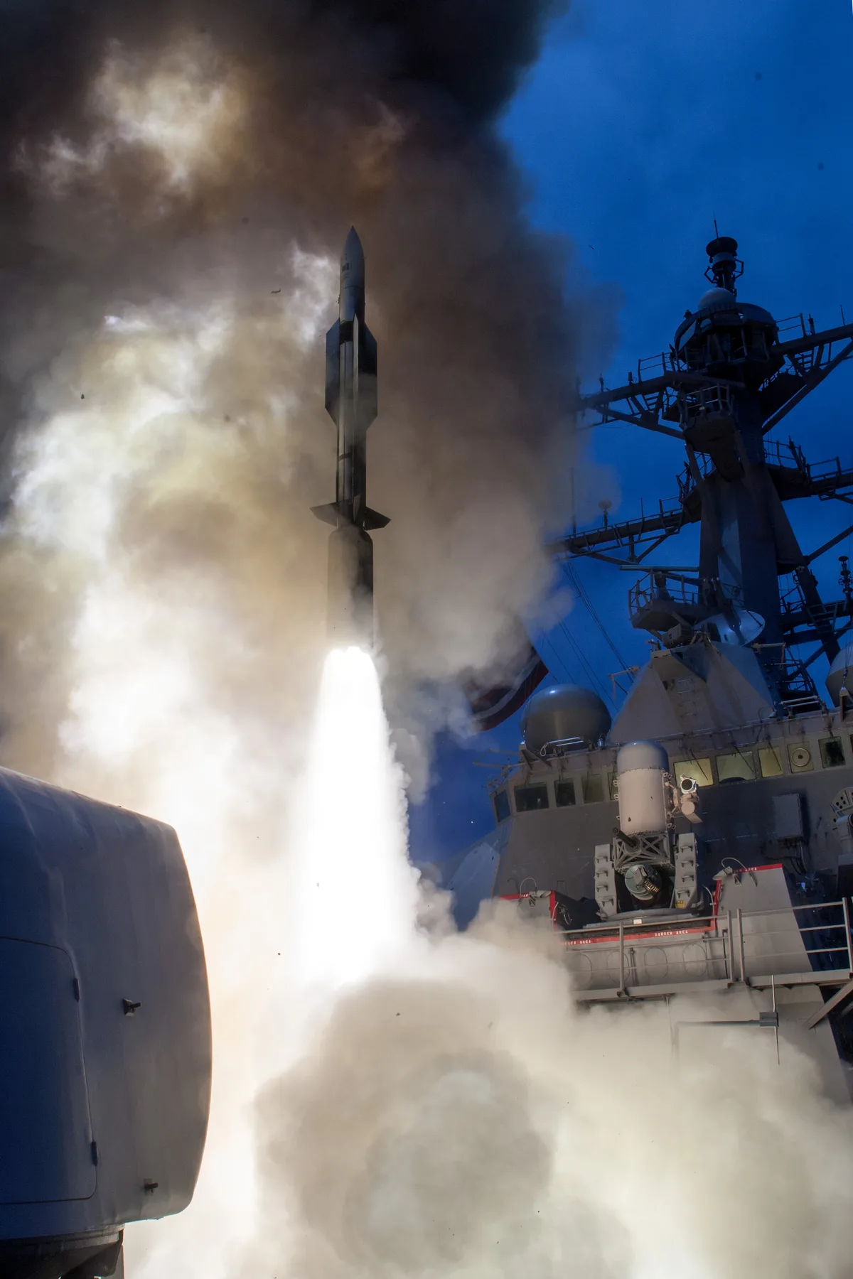 Standard Missile-6 (SM-6), Ship-launched multi-mission interceptor missile, Air Defense - 2023 Red Sea Crisis