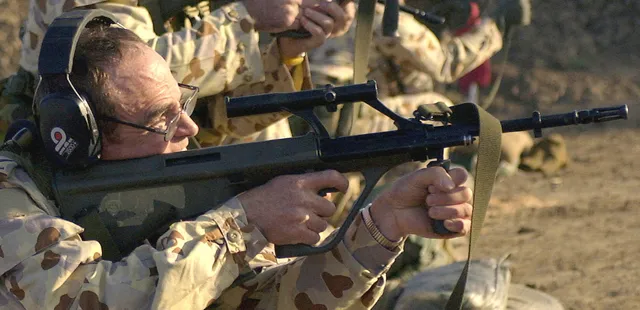 Steyr AUG rifle, 5.56 mm bullpup assault rifle family, Infantry Weapons - view 1