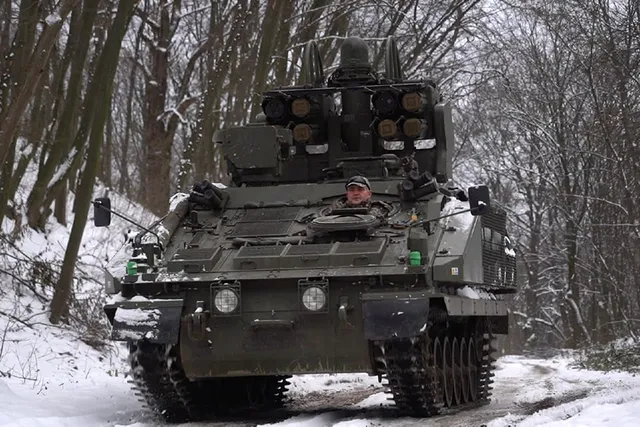 Stormer HVM, Self-propelled short-range air-defense missile system, Air Defense - view 2