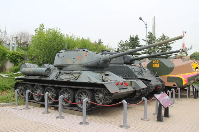 T-34/85 Tank, Medium tank, Tanks - view 2