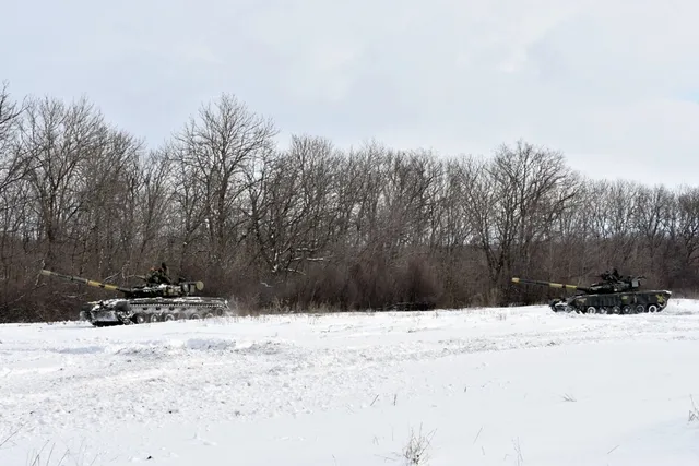 T-80, Main battle tank, Tanks - view 1