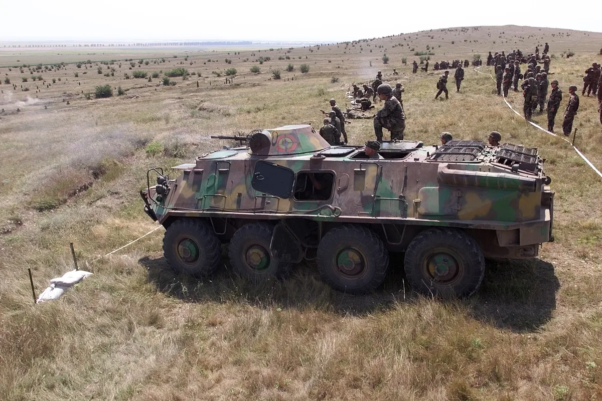 TAB-71, 8x8 amphibious armored personnel carrier, Armored Vehicles