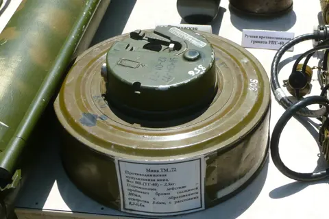 TM-72, Shaped-charge anti-tank mine, Munitions