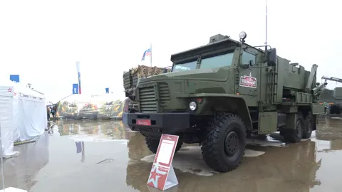 TOS-2 Tosochka, Wheeled 220 mm thermobaric multiple rocket launcher, Artillery