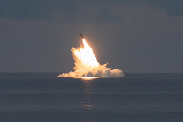 Trident II D5 fleet ballistic missile, Submarine-launched ballistic missile, Munitions - view 3
