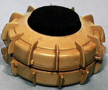 TS-50 anti-personnel mine, Minimum-metal blast anti-personnel mine, Infantry Weapons - 2014 Russia-Ukraine War
