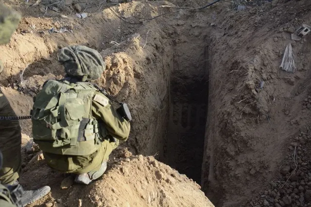Tunnel-Entrance Booby-Trap Improvised Explosive Device, Improvised explosive device, Infantry Weapons - view 1