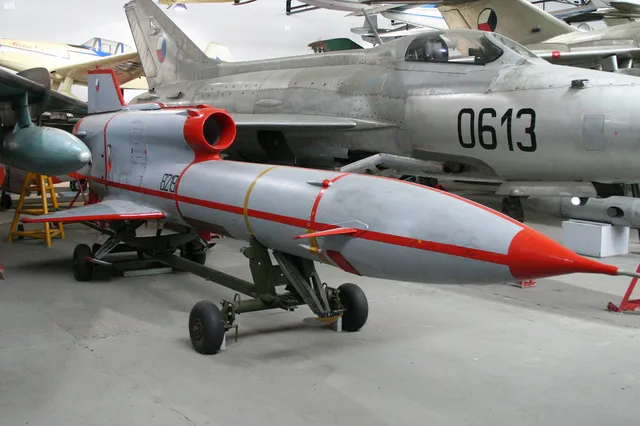 Tupolev Tu-143 Reys, Reusable tactical reconnaissance UAV, Aircraft & UAVs - view 1