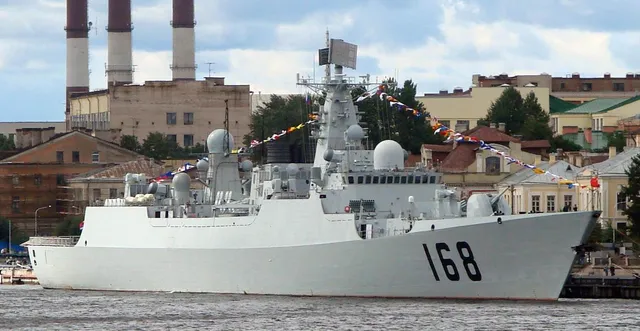 Type 052B / Luyang I-class destroyer, Chinese People's Liberation Army Navy guided-missile destroyer class, Naval Systems - view 1