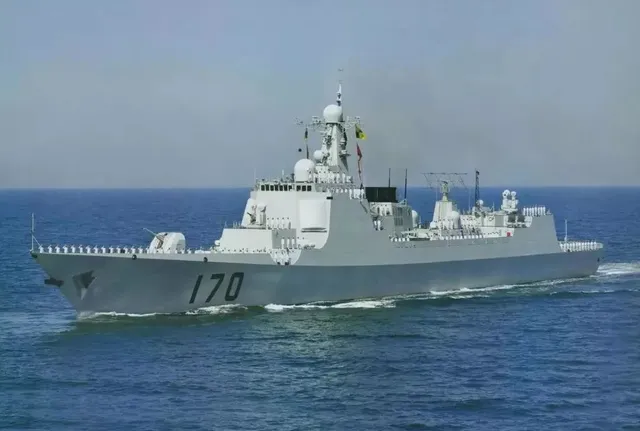 Type 052C / Luyang II-class destroyer, Chinese People's Liberation Army Navy air-defense destroyer class, Naval Systems - view 1