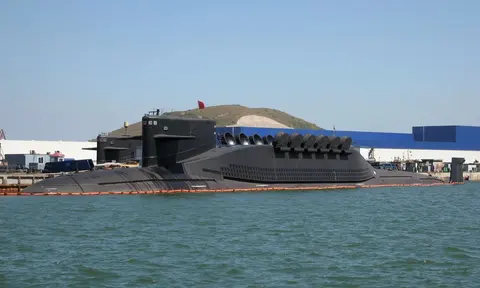 Type 094 / Jin-class ballistic missile submarine, Chinese People's Liberation Army Navy nuclear-powered ballistic missile submarine class, Naval Systems