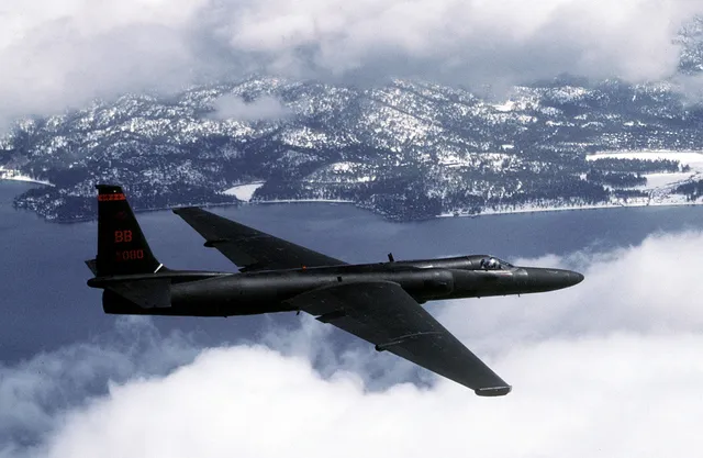 U-2 Dragon Lady, High-altitude reconnaissance aircraft, Aircraft & UAVs - view 1