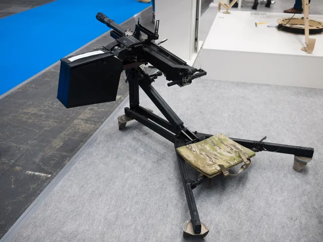 UAG-40 automatic grenade launcher, Belt-fed 40 mm automatic grenade launcher, Infantry Weapons - view 4