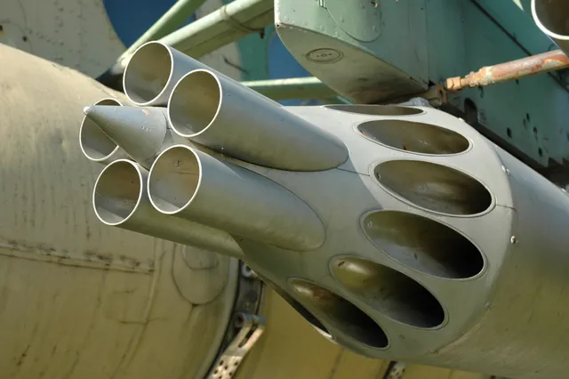 UB-16UM rocket pod, 16-tube rocket launcher pod for S-5 rockets, Support Equipment - view 2