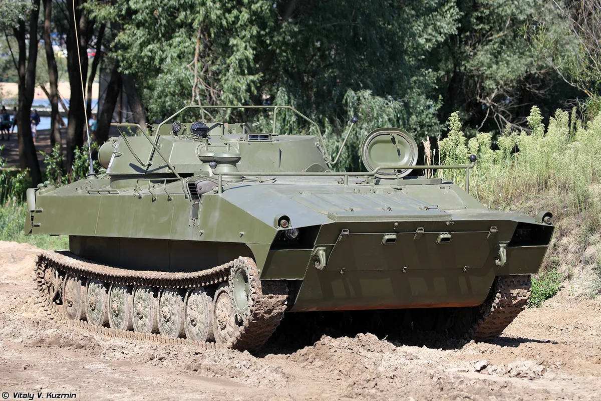 UR-77 Meteorit, Tracked mine-clearing line-charge vehicle, Support Equipment