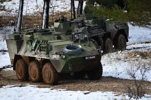 Valuk, 6x6 wheeled armored personnel carrier, Armored Vehicles