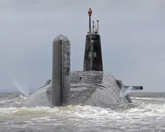 Vanguard-class submarine, Nuclear-powered ballistic missile submarine, Naval Systems