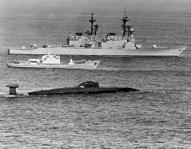 Victor III-class submarine, Nuclear-powered attack submarine, Naval Systems - view 3