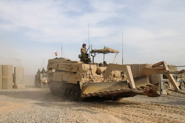 WiSENT 1, Leopard 1-based armoured recovery, engineer, and mine-clearing vehicle, Support Equipment - view 1