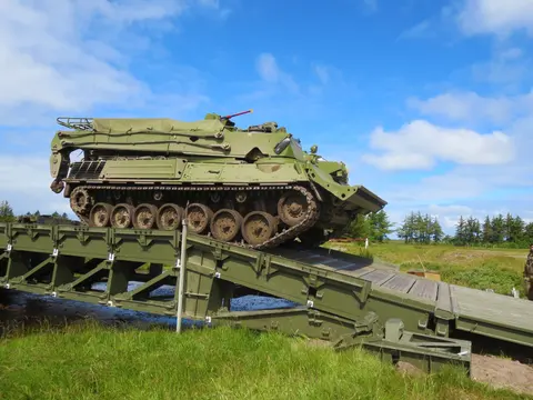 WiSENT 1, Leopard 1-based armoured recovery, engineer, and mine-clearing vehicle, Support Equipment