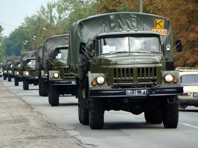 ZIL-131, 6x6 general-purpose army truck, Support Equipment - view 1