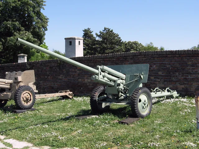 ZiS-2 57 mm anti-tank gun, Towed 57 mm anti-tank gun, Artillery - view 2